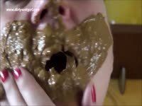 Scat Sex - Dirty brunette milf eats fresh shit for breakfast
